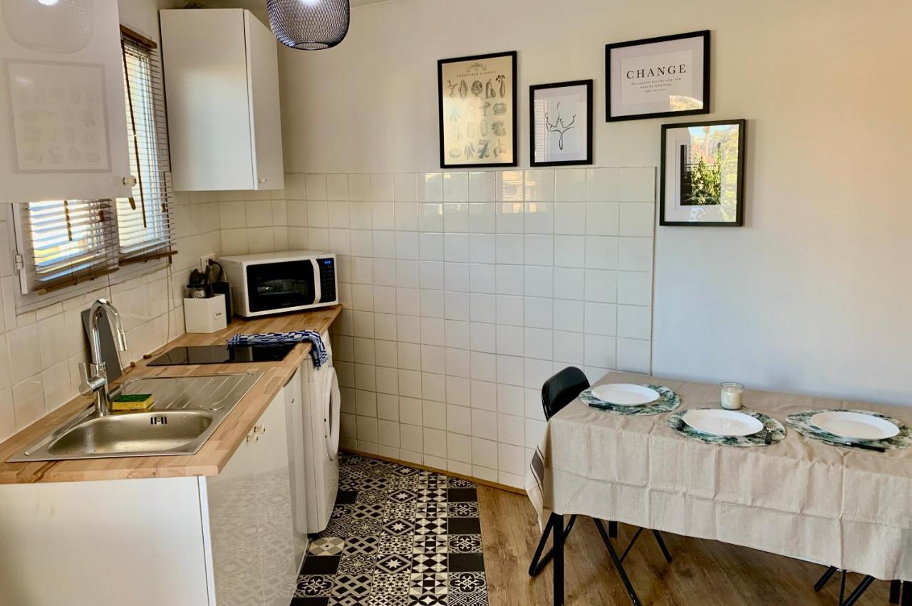 Superbe Appartement Avec Parking Gratuit Sur Place Saint-Denis  Luaran gambar