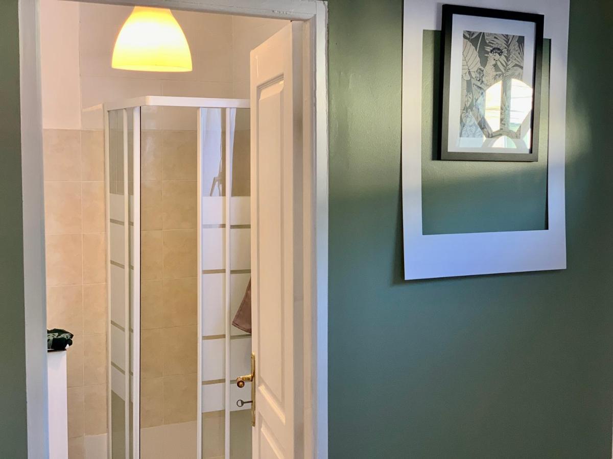 Superbe Appartement Avec Parking Gratuit Sur Place Saint-Denis  Luaran gambar