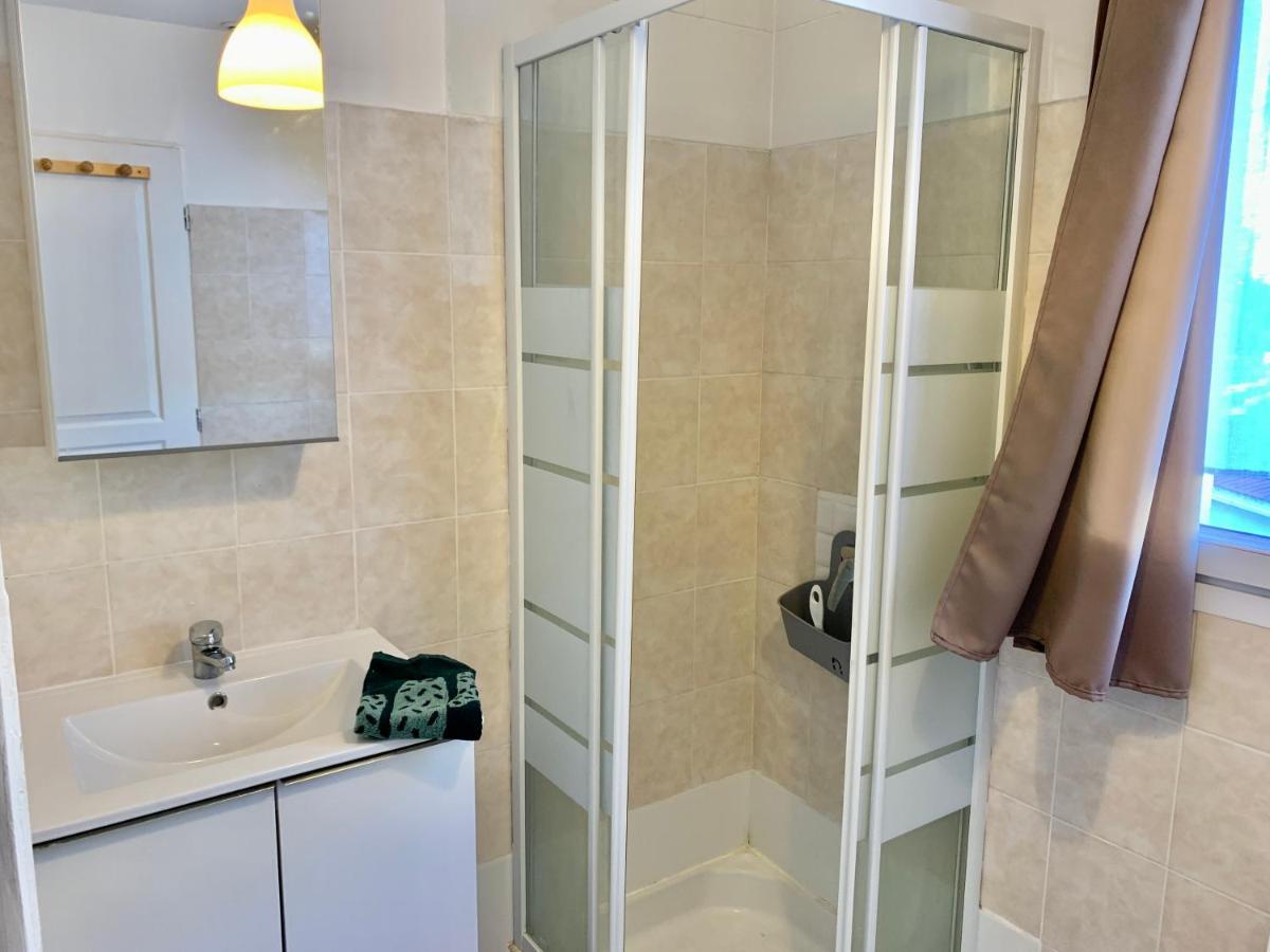 Superbe Appartement Avec Parking Gratuit Sur Place Saint-Denis  Luaran gambar
