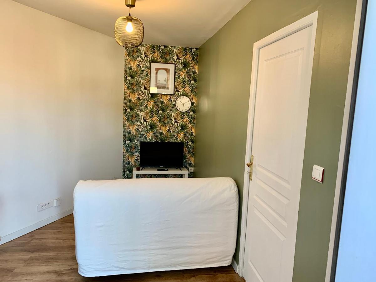 Superbe Appartement Avec Parking Gratuit Sur Place Saint-Denis  Luaran gambar